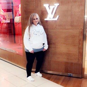 Meet your Posher, Donna